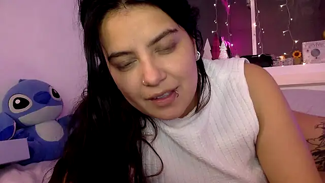 Snapshot of Mariasool chatting on 12-15-24, 09:03 Mariasool online show from 12-15-24, 09:03