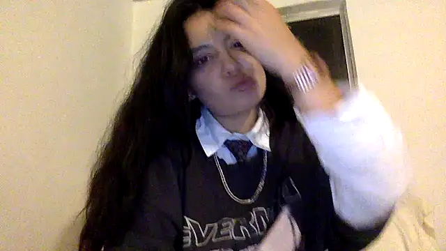 Snapshot of Mariasool chatting on 01-12-25, 05:13 Mariasool online show from 01-12-25, 05:13