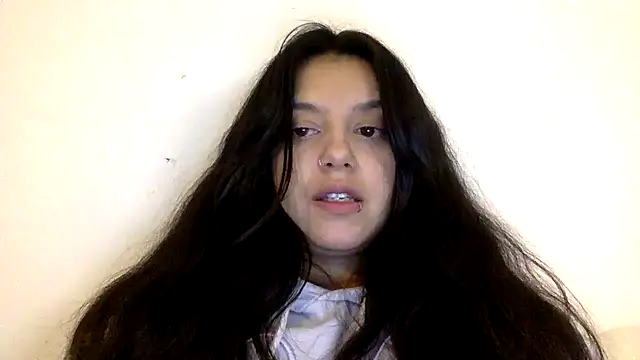 Snapshot of Mariasool chatting on 01-24-25, 08:23 Mariasool online show from 01-24-25, 08:23