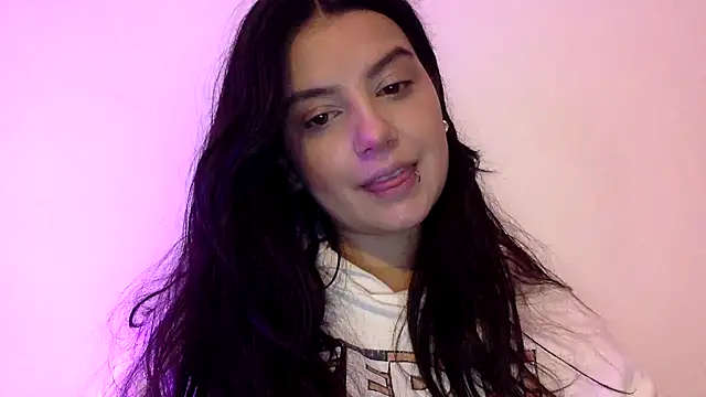 Snapshot of Mariasool chatting on 01-28-25, 05:43 Mariasool online show from 01-28-25, 05:43