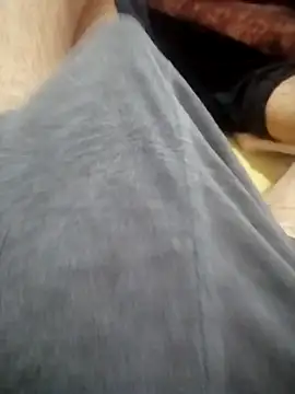 Snapshot of Bigdick_pedro chatting on 03-18-25, 02:25 Bigdick pedro online show from 03-18-25, 02:25