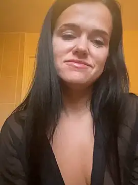 English-Chloe96 online show from 12-31-24, 02:03