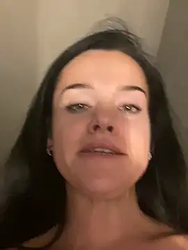 English-Chloe96 online show from 01-03-25, 11:25