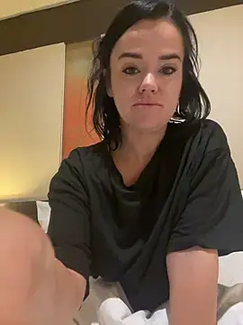 English-Chloe96 online show from 11-06-25, 05:41