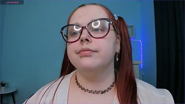 Snapshot of Crow_Diam0nd chatting on 12-02-24, 07:47 Crow Diam0nd online show from 12-02-24, 07:47