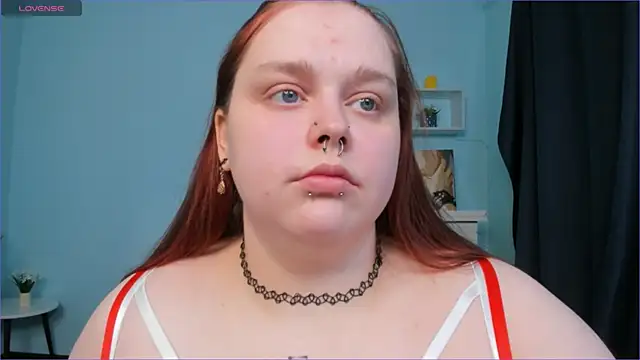 Snapshot of Crow_Diam0nd chatting on 12-11-24, 04:28 Crow Diam0nd online show from 12-11-24, 04:28