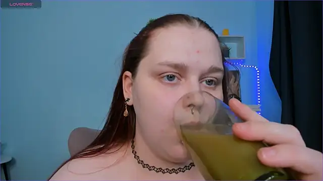 Snapshot of Crow_Diam0nd chatting on 12-12-24, 07:30 Crow Diam0nd online show from 12-12-24, 07:30