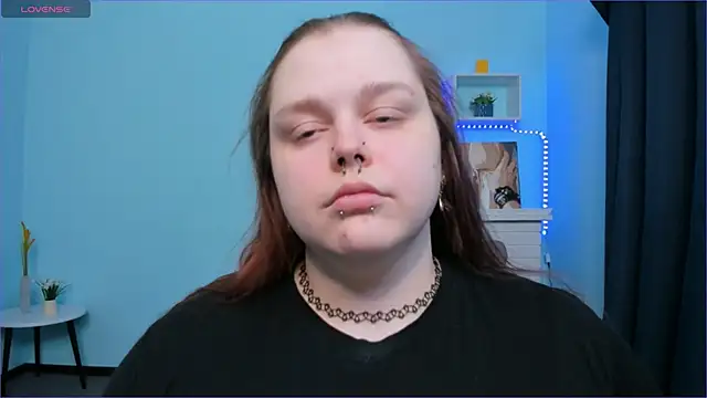 Snapshot of Crow_Diam0nd chatting on 01-12-25, 03:49 Crow Diam0nd online show from 01-12-25, 03:49