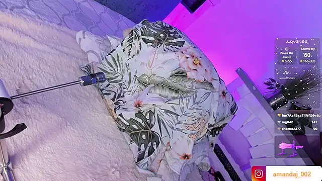 amandaaJones  online show from 01-07-25, 10:41