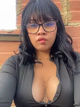 honeyy mia online show from 02-09-25, 09:39