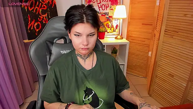 mekurisu online show from 01-17-25, 04:28