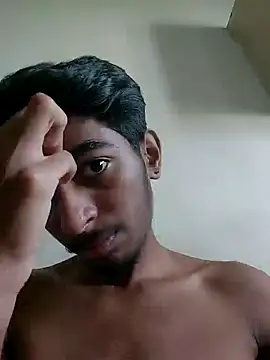 Snapshot of biggboyzz chatting on 01-04-25, 11:00 biggboyzz online show from 01-04-25, 11:00