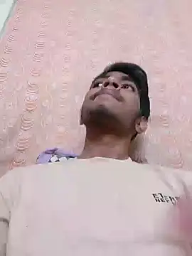 Snapshot of biggboyzz chatting on 01-14-25, 09:13 biggboyzz online show from 01-14-25, 09:13