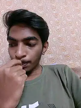 Snapshot of biggboyzz chatting on 01-21-25, 01:11 biggboyzz online show from 01-21-25, 01:11