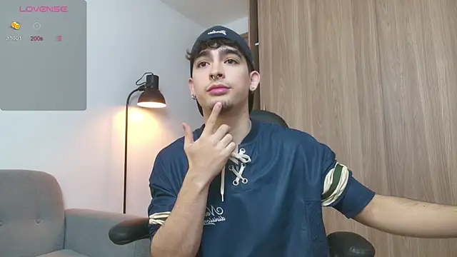 zenn rush1 online show from 02-17-25, 01:32