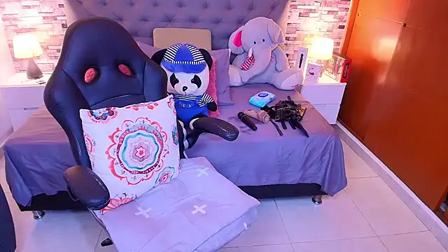 italy   boobs online show from 11-26-25, 08:15