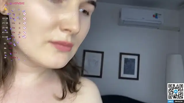 Maria Bowie online show from 02-28-25, 02:42