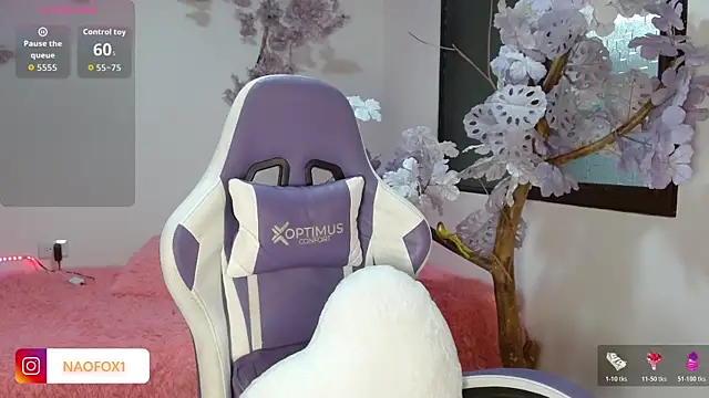 NaomiFox1 online show from 11-05-25, 04:01