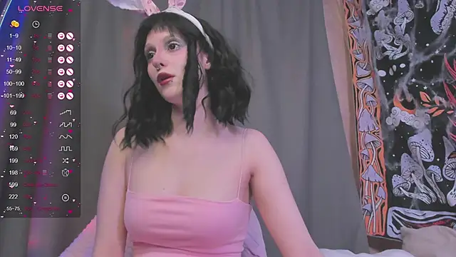 Snapshot of kissthasky chatting on 12-02-25, 05:57 kissthasky online show from 12-02-25, 05:57