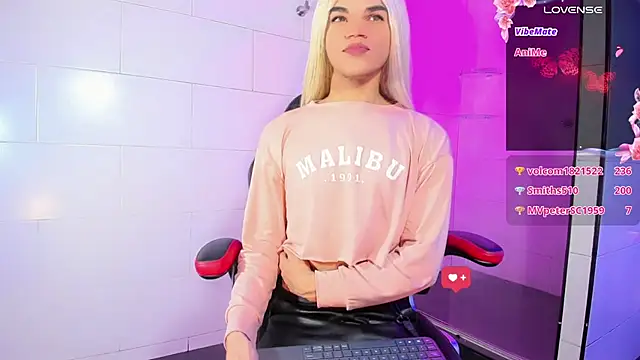 Snapshot of Gabyqueen70 chatting on 01-26-25, 03:27 Gabyqueen70 online show from 01-26-25, 03:27