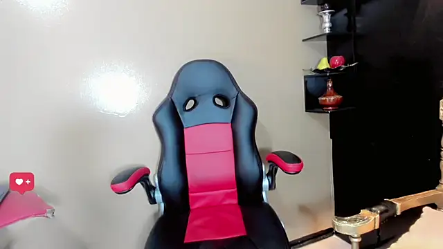 Snapshot of Gabyqueen70 chatting on 01-28-25, 05:03 Gabyqueen70 online show from 01-28-25, 05:03