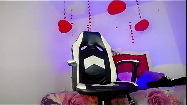 Snapshot of Gabyqueen70 chatting on 02-19-25, 11:14 Gabyqueen70 online show from 02-19-25, 11:14