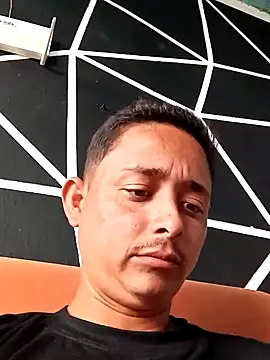 isacalejandroo online show from 02-17-25, 08:36