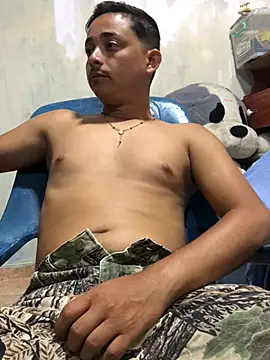 isacalejandroo online show from 02-19-25, 03:17