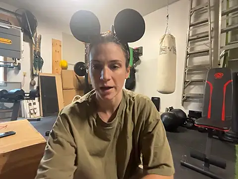 MissSwitch online show from 12-10-24, 05:22