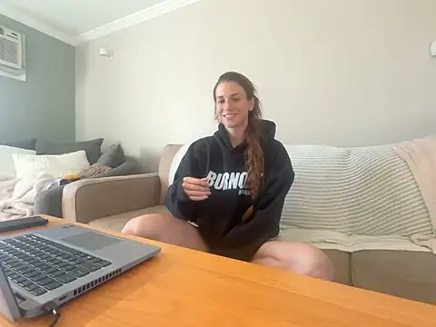 MissSwitch online show from 09-29-25, 12:43