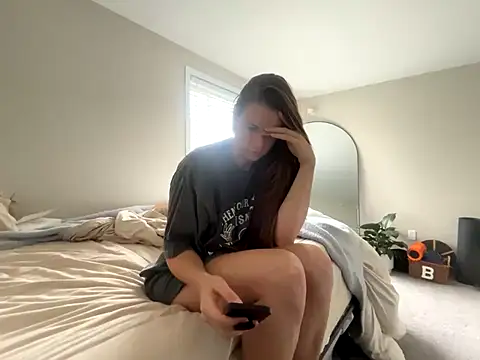 MissSwitch online show from 10-07-25, 02:03