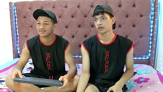 boys yourparty online show from 01-09-25, 01:35