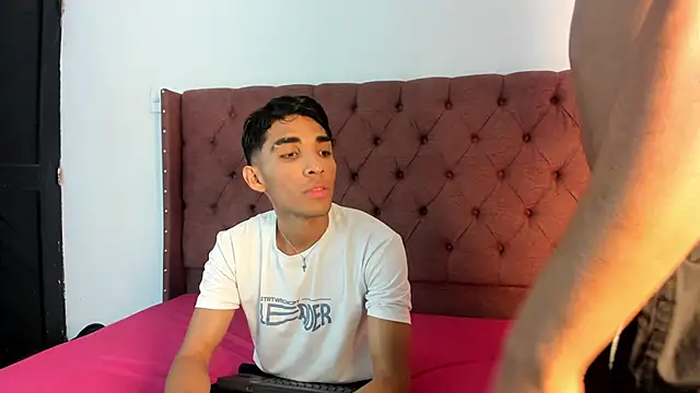 boys yourparty online show from 09-24-25, 01:03