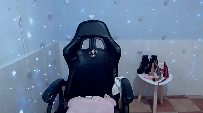 Snapshot of kiara_scottt chatting on 02-01-25, 05:07 kiara scottt online show from 02-01-25, 05:07