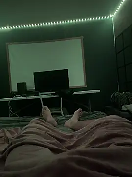 LucianoRixo1 online show from 09-30-25, 09:31