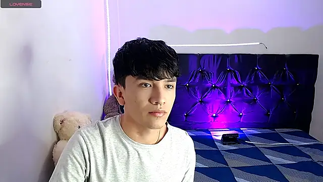 benji hoter online show from 10-18-25, 10:21