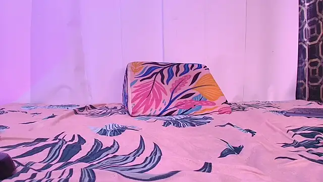 franyelimss online show from 10-08-25, 07:11