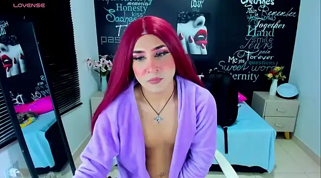 DarianaGia online show from 12-08-24, 09:24