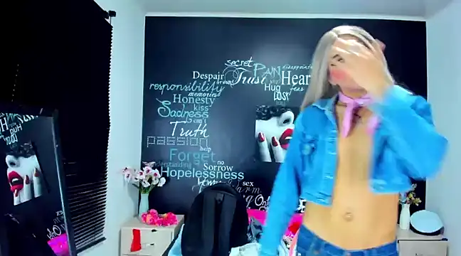 DarianaGia online show from 12-12-24, 09:08