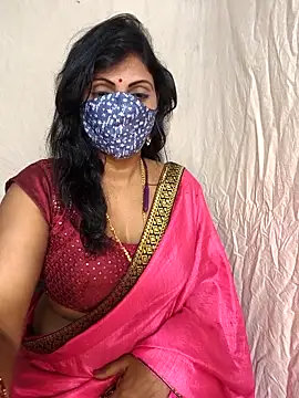 Snapshot of Lovely12streaming chatting on 10-22-25, 11:04 Lovely12streaming online show from 10-22-25, 11:04