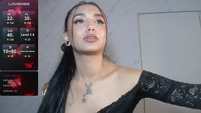 Snapshot of _ella_b chatting on 12-01-24, 04:29 ella b online show from 12-01-24, 04:29