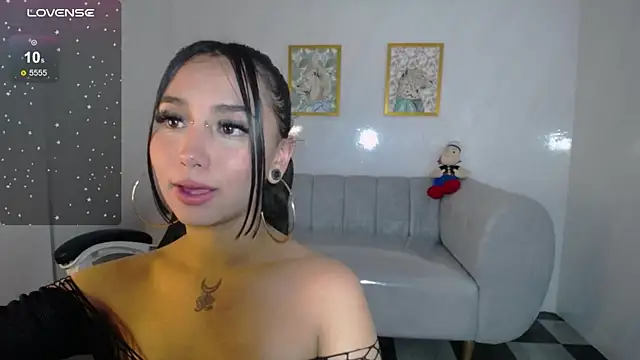 Snapshot of _ella_b chatting on 01-22-25, 06:10 ella b online show from 01-22-25, 06:10