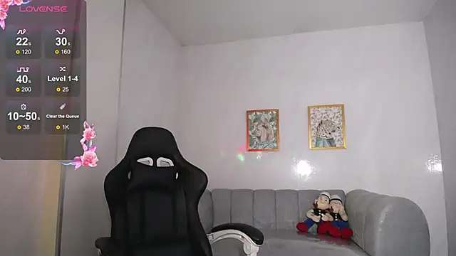 Snapshot of _ella_b chatting on 03-06-25, 03:35 ella b online show from 03-06-25, 03:35