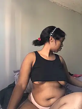 Snapshot of Sexyass242 chatting on 09-22-25, 06:15 Sexyass242 online show from 09-22-25, 06:15