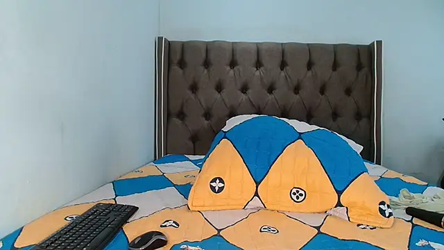 Snapshot of CHOCKYCHOCX2 chatting on 12-03-25, 05:15 CHOCKYCHOCX2 online show from 12-03-25, 05:15