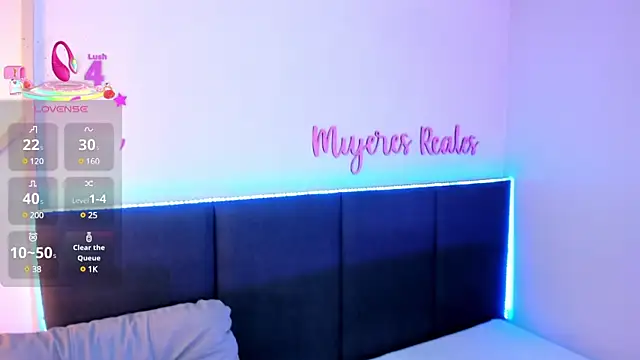 SophieHarris  online show from 03-12-25, 07:59