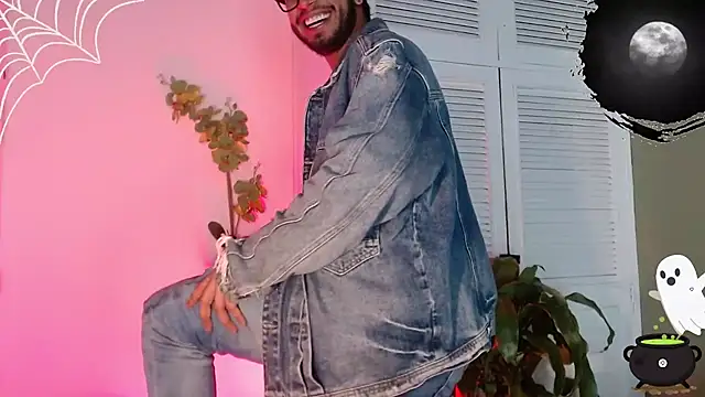 Snapshot of Colby_brown03 chatting on 10-01-25, 06:47 Colby brown03 online show from 10-01-25, 06:47