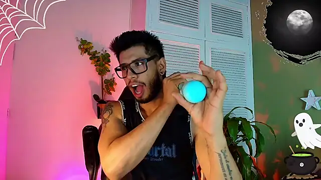 Snapshot of Colby_brown03 chatting on 10-02-25, 07:10 Colby brown03 online show from 10-02-25, 07:10