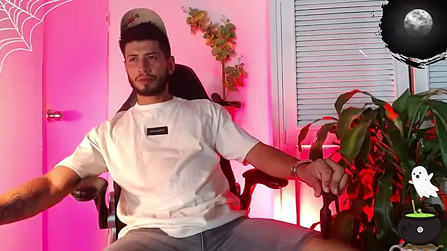 Snapshot of Colby_brown03 chatting on 10-09-25, 07:12 Colby brown03 online show from 10-09-25, 07:12