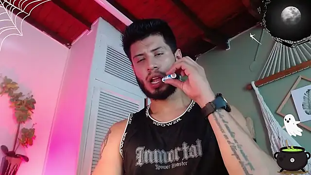 Snapshot of Colby_brown03 chatting on 10-16-25, 07:48 Colby brown03 online show from 10-16-25, 07:48